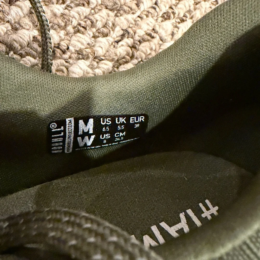 NOBULL Olive Green Sneakers with Textured Sole Women’s Size 8! - Picture 6 of 8